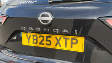 Nissan Qashqai 1.3 DiG-T MH N-Connecta 5dr Petrol Hatchback